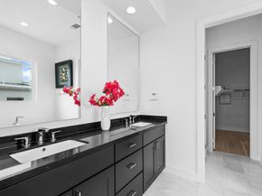 2805 McCurdy ST 10, Austin TX 78723