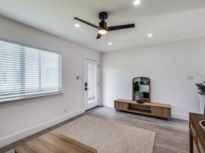 1200 E 52nd ST 204, Austin TX 78723