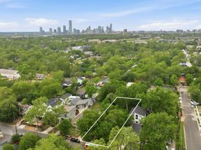 1122 Gunter ST, Austin TX 78702