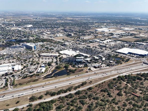 1598 Courmayeur CT, Round Rock TX 78665