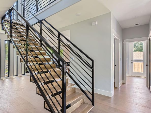 4803 Philco DR, Austin TX 78745