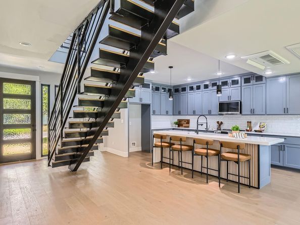 4803 Philco DR, Austin TX 78745