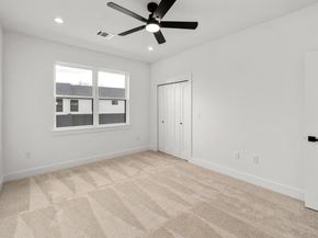 1500 Sylvan Glade 1B, Austin TX 78745