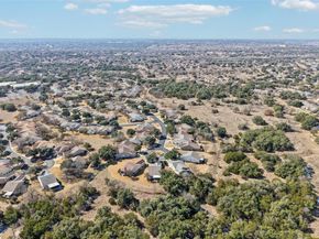 516 Sundance LN, Georgetown TX 78633