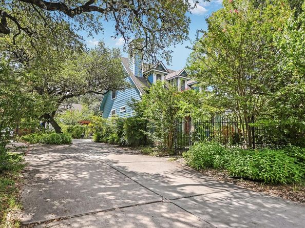 2211 Wilson ST, Austin TX 78704