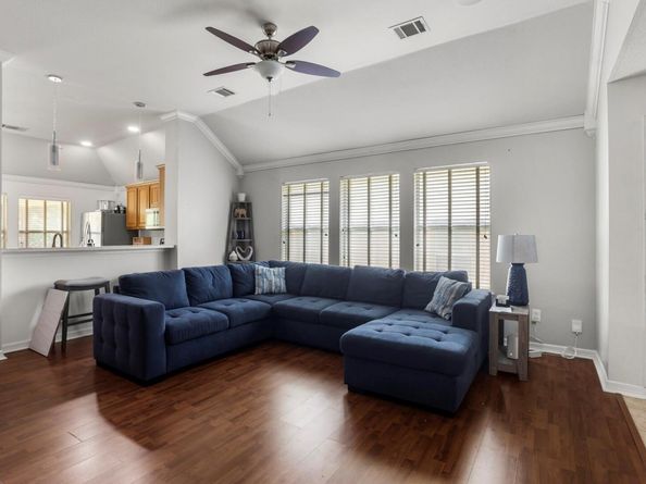 19209 Sunken Creek PASS, Pflugerville TX 78660