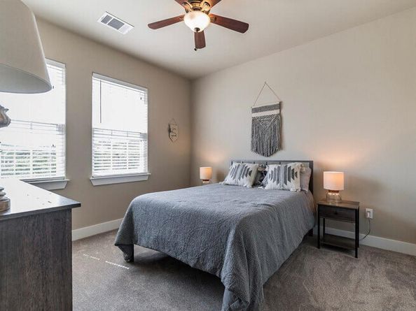 4301 Mansfield Dam RD 1102, Austin TX 78734