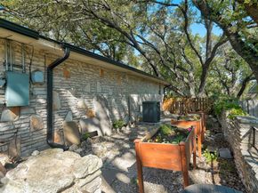 1105 N Riviera CIR, Cedar Park TX 78613