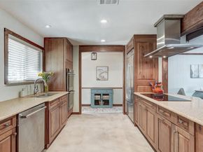 1105 N Riviera CIR, Cedar Park TX 78613