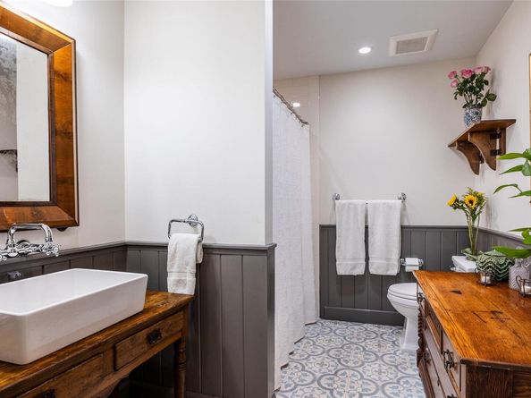 4801 Balcones DR, Austin TX 78731