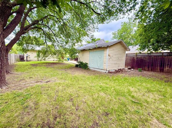 7111 Grover Ave, Austin TX 78757