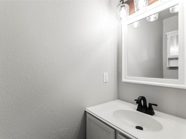 1600 Gretchen DR, Cedar Park TX 78613