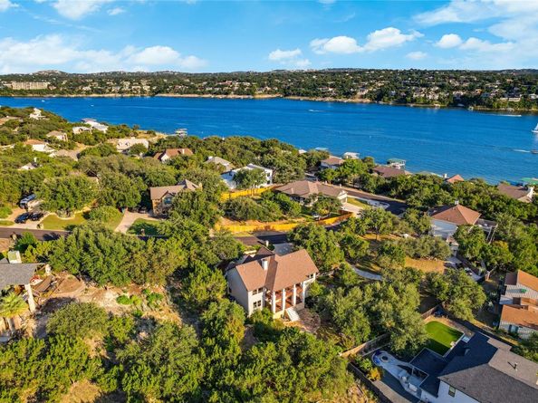 700 Augusta CIR N, Point Venture TX 78645