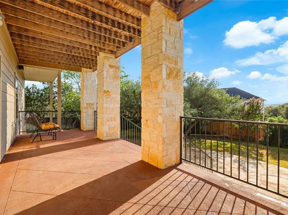 700 Augusta CIR N, Point Venture TX 78645