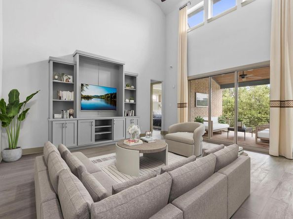 8108 Turning Leaf CIR, Lago Vista TX 78645