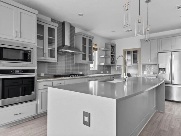 8108 Turning Leaf CIR, Lago Vista TX 78645