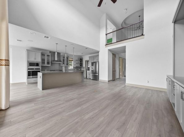 8108 Turning Leaf CIR, Lago Vista TX 78645