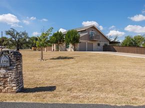 1910 Walsh DR, Round Rock TX 78681