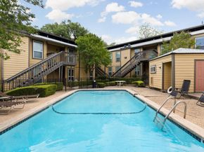 1000 W 26th ST 208, Austin TX 78705