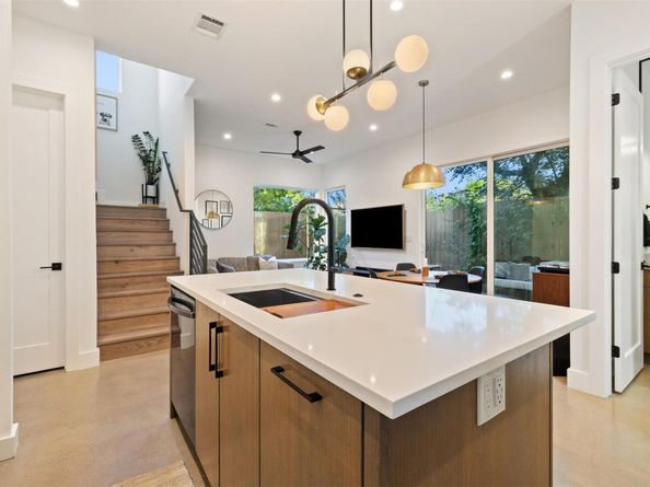 4907 Delores Ave, Austin TX 78721