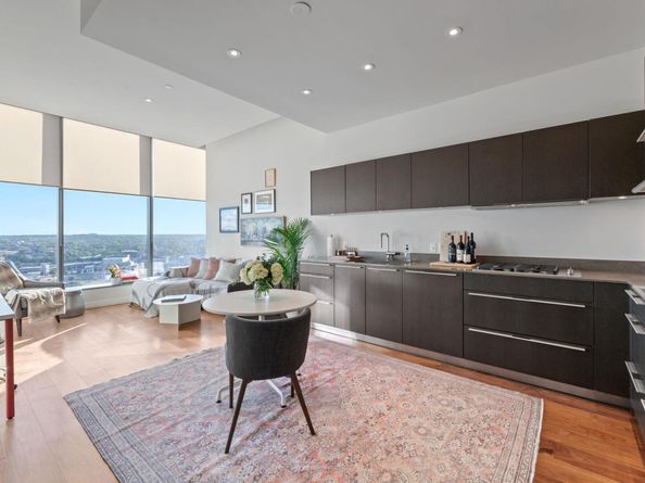 210 Lavaca ST 1902, Austin TX 78701