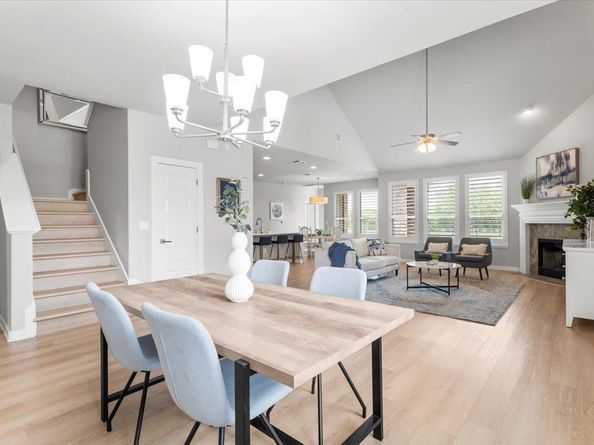 7207 Auburn Blaze LN, Austin TX 78744