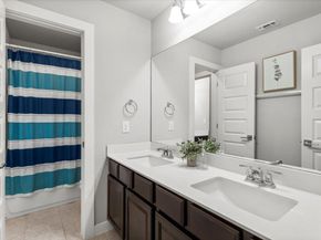 7207 Auburn Blaze LN, Austin TX 78744