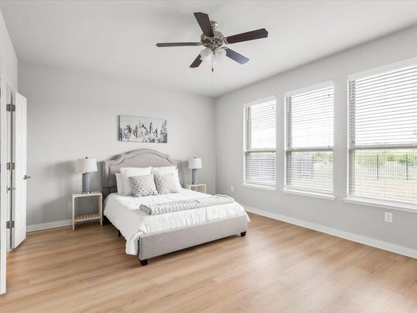 7207 Auburn Blaze LN, Austin TX 78744
