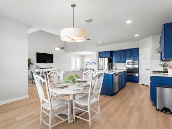 7207 Auburn Blaze LN, Austin TX 78744