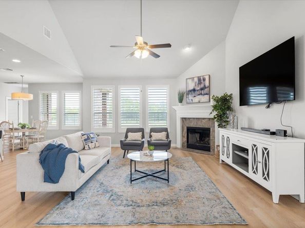 7207 Auburn Blaze LN, Austin TX 78744