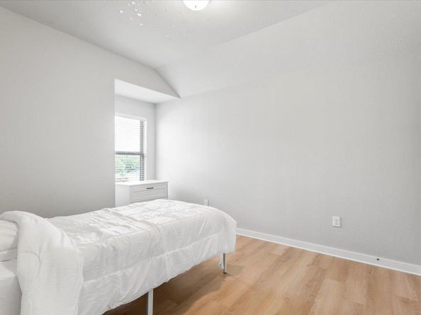 7207 Auburn Blaze LN, Austin TX 78744