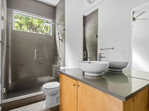 1302 S 5th ST A, Austin TX 78704