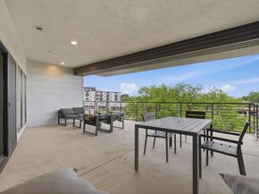 6444 Burnet RD 403, Austin TX 78757