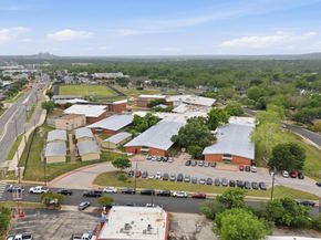 6444 Burnet RD 403, Austin TX 78757