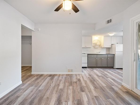 2500 Burleson RD 502, Austin TX 78741