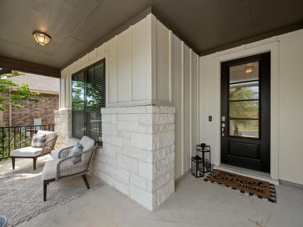 1005 Wolf Hollow DR, Georgetown TX 78628