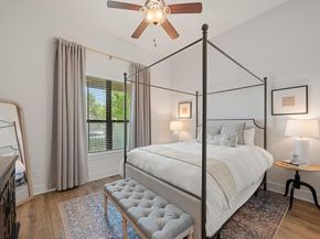 1005 Wolf Hollow DR, Georgetown TX 78628