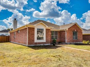 1021 Black Locust DR W, Pflugerville TX 78660