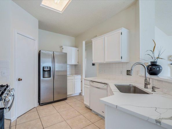 1021 Black Locust DR W, Pflugerville TX 78660