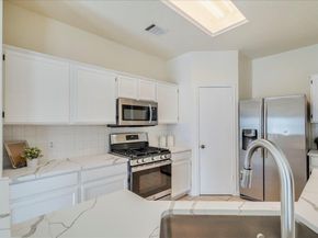 1021 Black Locust DR W, Pflugerville TX 78660