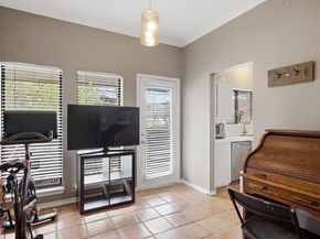 1404 Norwalk LN 201, Austin TX 78703