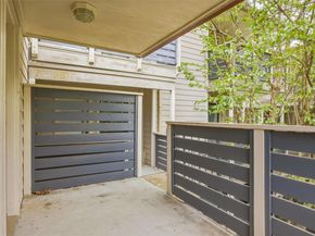 1404 Norwalk LN 201, Austin TX 78703