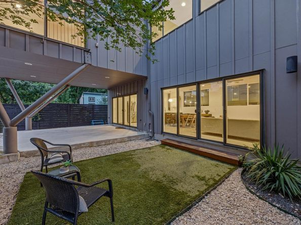 1606 Salina ST, Austin TX 78702