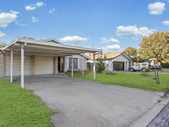 6300 Libyan DR, Austin TX 78745