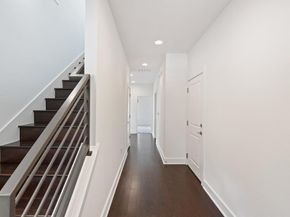 2703 Halcyon DR 8, Austin TX 78702
