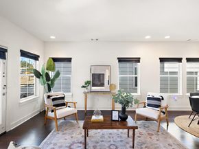 2703 Halcyon DR 8, Austin TX 78702