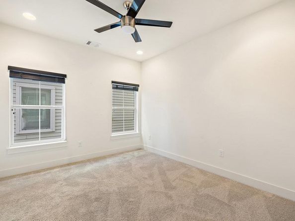 2703 Halcyon DR 8, Austin TX 78702