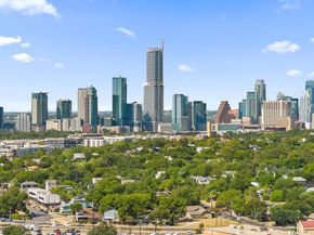 2703 Halcyon DR 8, Austin TX 78702