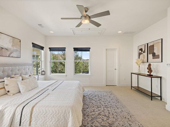 2703 Halcyon DR 8, Austin TX 78702