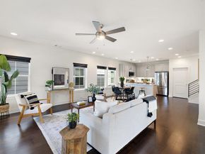 2703 Halcyon DR 8, Austin TX 78702